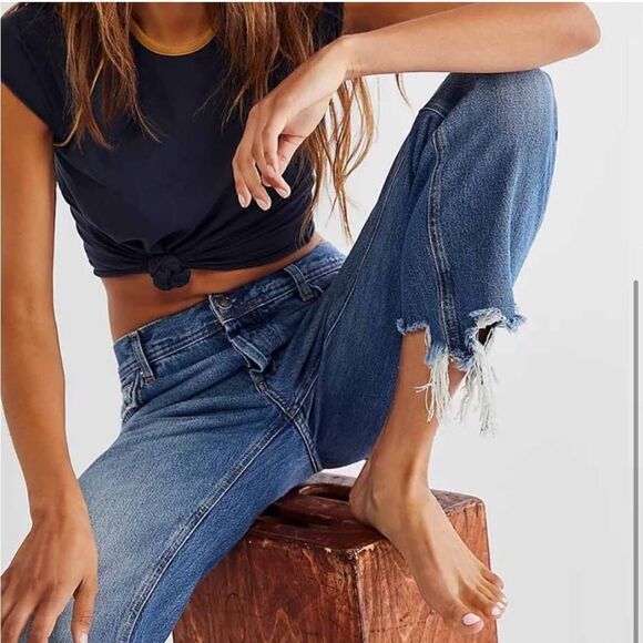 NWT Free People Maggie Mid Rise Straight Jeans - Picture 3 of 5
